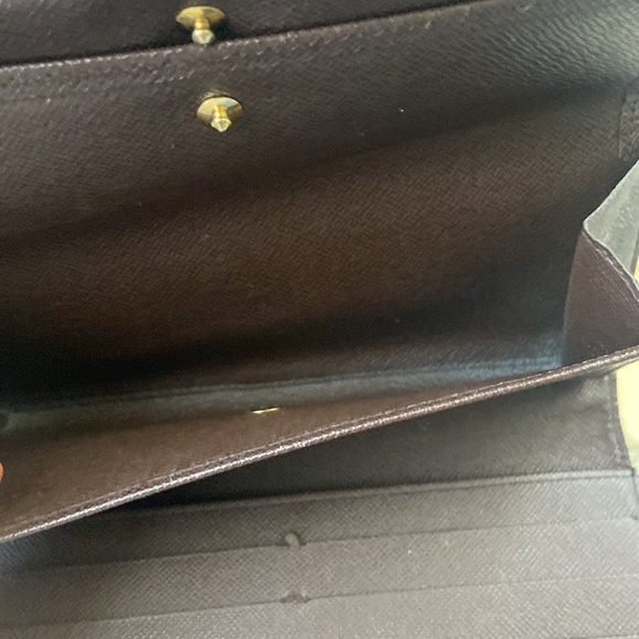 Louis Vuitton ladies wallet - Picture 3 of 6